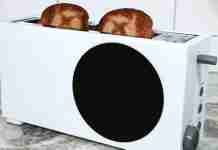 Xbox Series S Toaster with Xbox Logo Bread inside